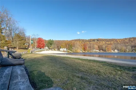 18 Decker Pond Road Sussex NJ 07461