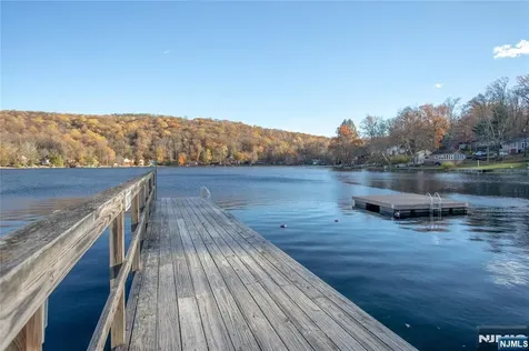 18 Decker Pond Road Sussex NJ 07461