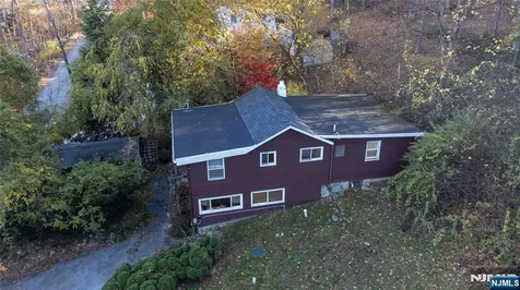 18 Decker Pond Road Sussex NJ 07461