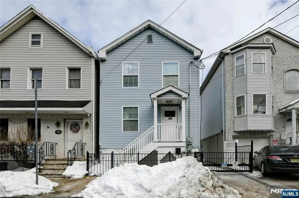 188 Pennington Street Newark NJ 07105