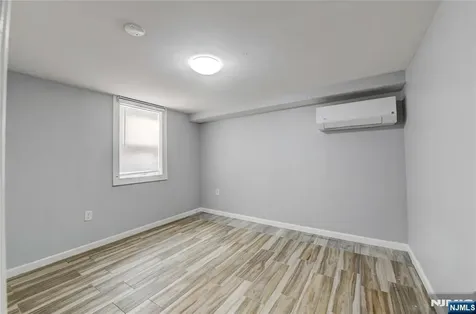 188 Pennington Street Newark NJ 07105