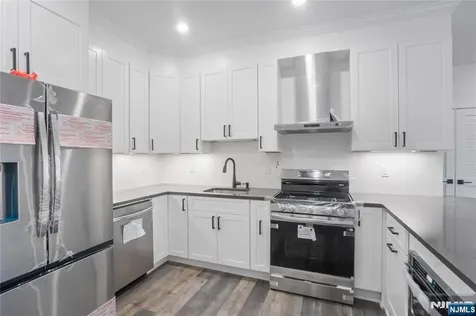 521 10th Street Union City NJ 07087