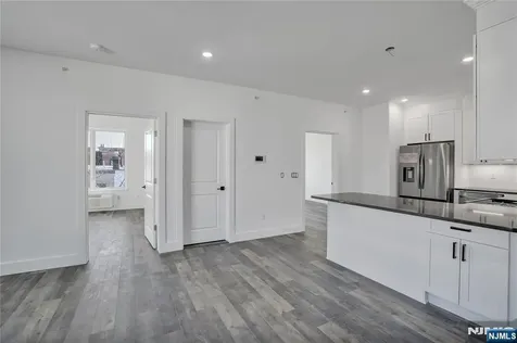 521 10th Street Union City NJ 07087