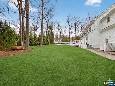 381 Lawrence Court Wyckoff NJ 07481