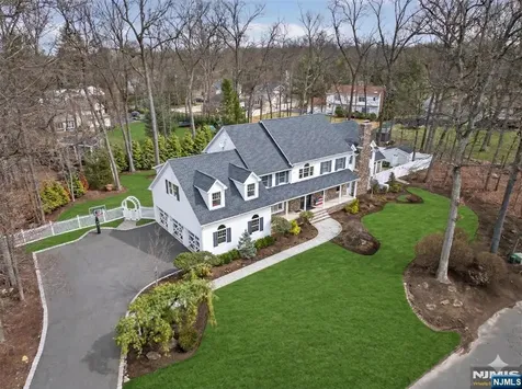 381 Lawrence Court Wyckoff NJ 07481