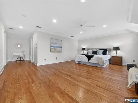 381 Lawrence Court Wyckoff NJ 07481