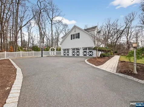 381 Lawrence Court Wyckoff NJ 07481