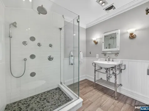 381 Lawrence Court Wyckoff NJ 07481
