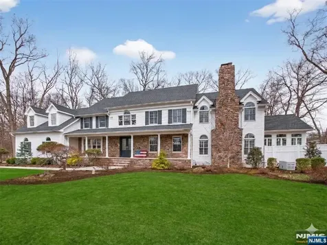 381 Lawrence Court Wyckoff NJ 07481