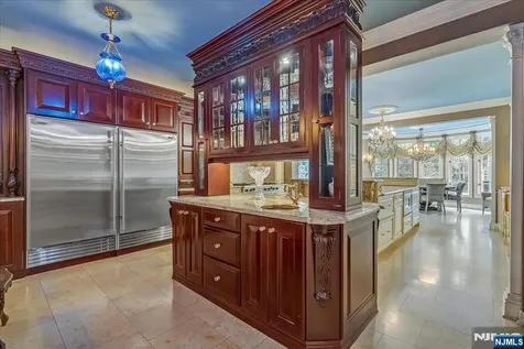 294 Oakwood Road Englewood NJ 07631