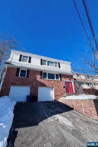 81 Lakeshore Drive Prospect Park NJ 07508