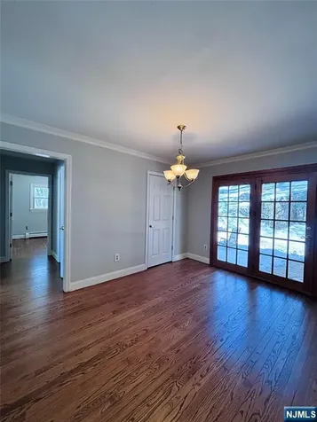 81 Lakeshore Drive Prospect Park NJ 07508