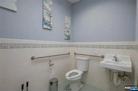 230 Market Street Elmwood Park NJ 07407