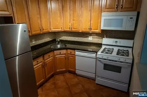 555 North Avenue Fort Lee NJ 07024