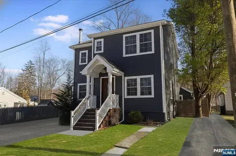 17 Birchwood Pass West Milford NJ 07480