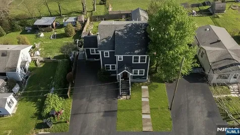 17 Birchwood Pass West Milford NJ 07480