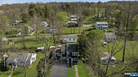 17 Birchwood Pass West Milford NJ 07480