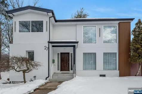 27 Knickerbocker Road Closter NJ 07624