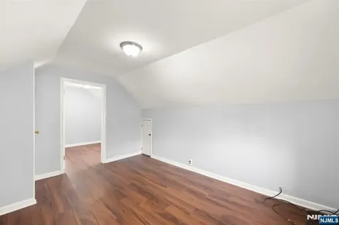 16 Loretta Street Clifton NJ 07011