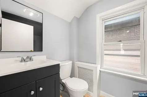 16 Loretta Street Clifton NJ 07011