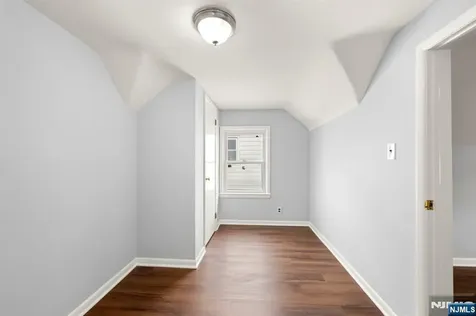 16 Loretta Street Clifton NJ 07011