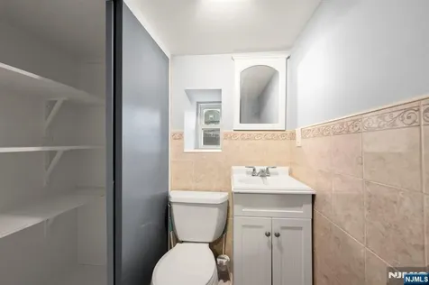 16 Loretta Street Clifton NJ 07011