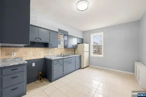 16 Loretta Street Clifton NJ 07011