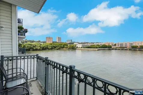 155 The Promenade Edgewater NJ 07020