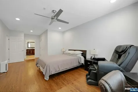 155 The Promenade Edgewater NJ 07020