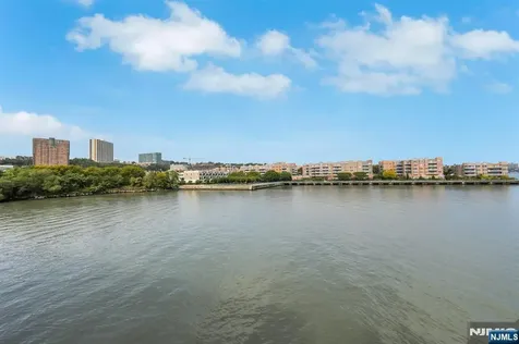 155 The Promenade Edgewater NJ 07020