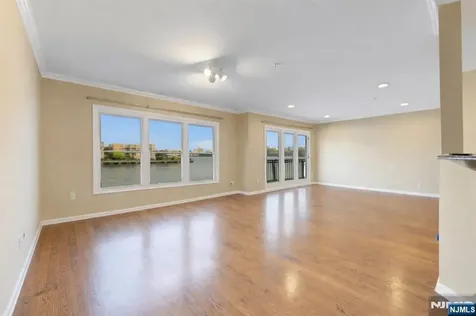155 The Promenade Edgewater NJ 07020