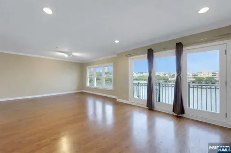 155 The Promenade Edgewater NJ 07020