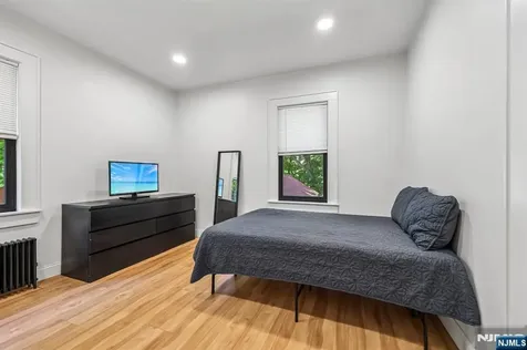 508 High Street Oradell NJ 07649