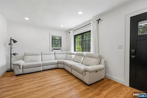 508 High Street Oradell NJ 07649