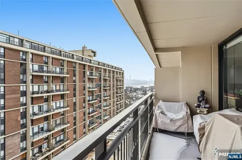 2 Horizon Road Fort Lee NJ 07024