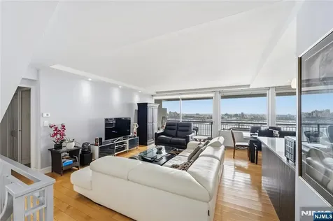 2 Horizon Road Fort Lee NJ 07024