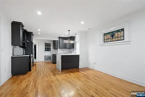764 Goffle Road Hawthorne NJ 07506