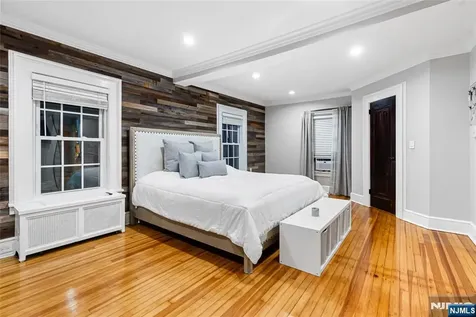 764 Goffle Road Hawthorne NJ 07506