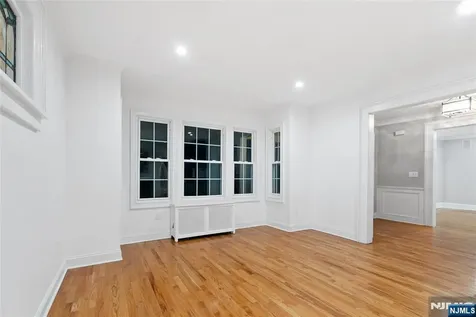 764 Goffle Road Hawthorne NJ 07506