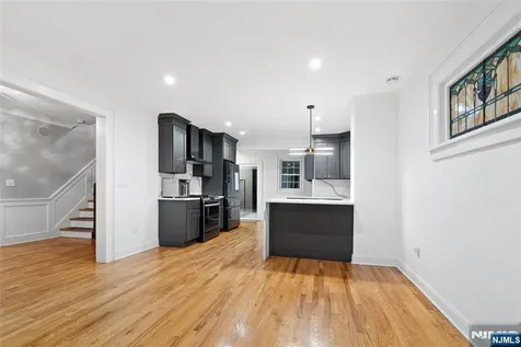 764 Goffle Road Hawthorne NJ 07506