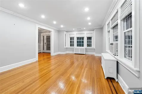 764 Goffle Road Hawthorne NJ 07506