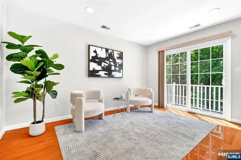 2249 Margaret Court Mahwah NJ 07430