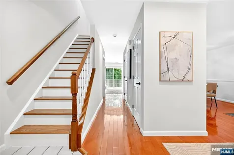 2249 Margaret Court Mahwah NJ 07430