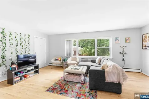 3 Rustic Circle Montvale NJ 07645