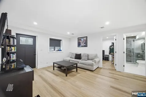 256A 7th Street Palisades Park NJ 07650