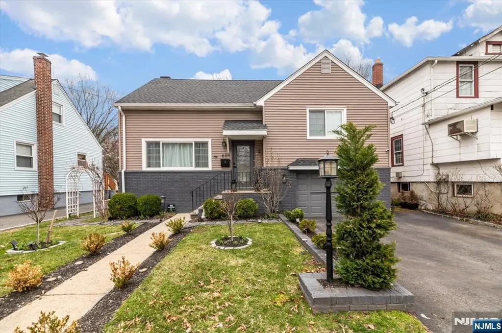 659 River Road Teaneck NJ 07666