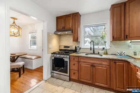 659 River Road Teaneck NJ 07666