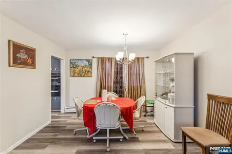 18 Gifford Court Maplewood NJ 07040
