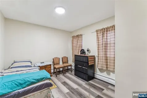 18 Gifford Court Maplewood NJ 07040