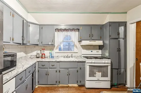 18 Gifford Court Maplewood NJ 07040